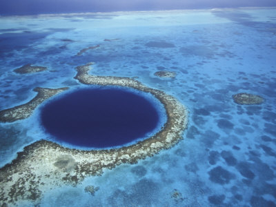 http://www.rivieramaya.info/news/uploaded_images/Large-Coral-Reefs-off-the-Coast-of-Belize-789809-789850.jpg